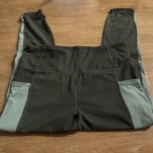 Gaiam active leggings